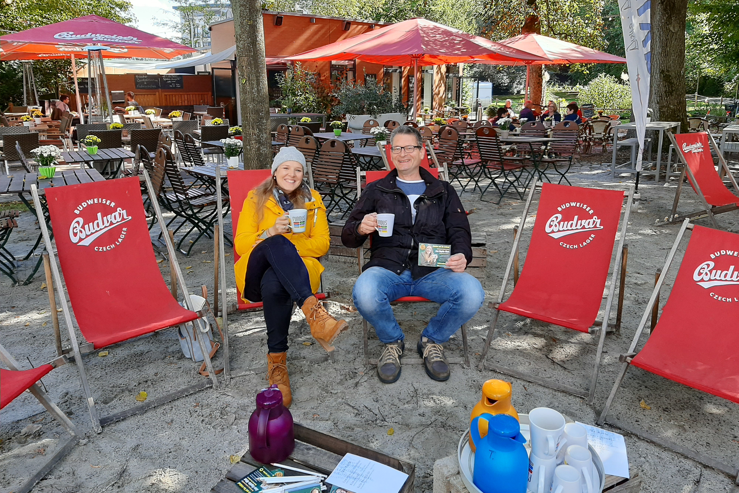 Ann-Sophie Wiek im Gespräch bei einer Tasse Tee